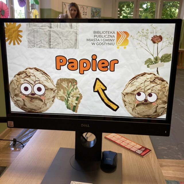 Warsztaty czerpania papieru Przedszkole Hocki Klocki w Gostyniu (13)