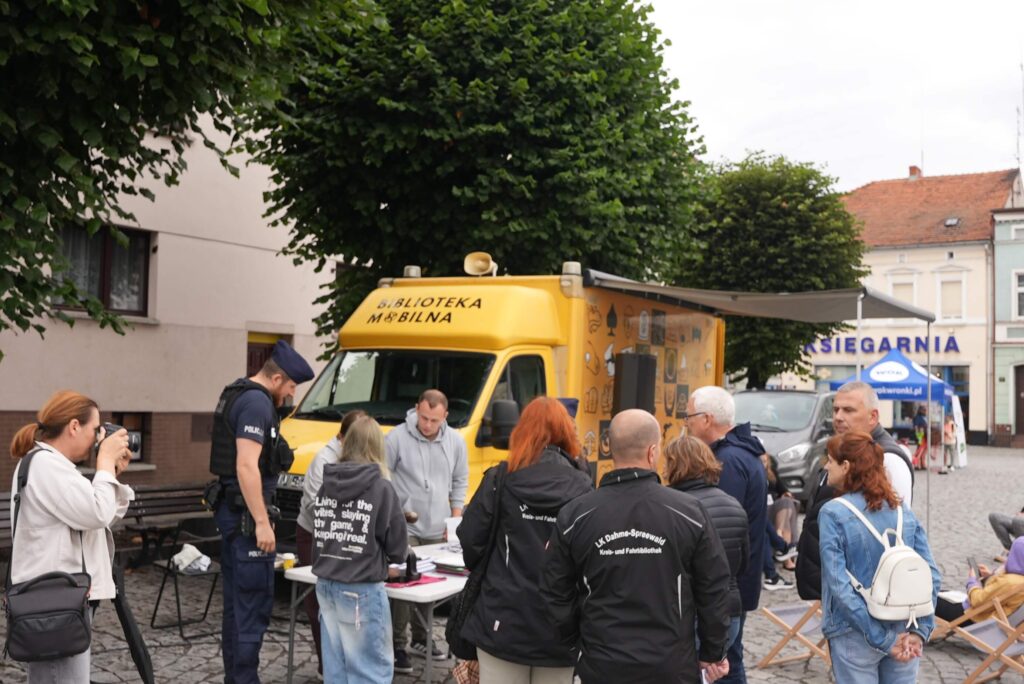 Miasteczko Bibliobusów - Piknik Czytelniczy 2025 (16)